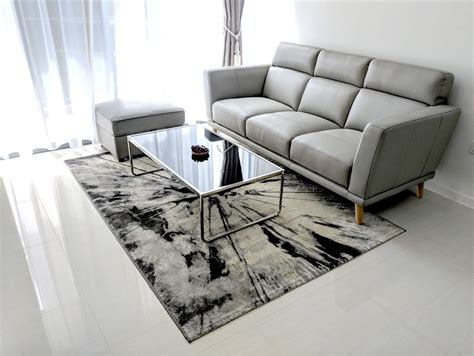 Browse a selection of minimalist sofas in varying colors & styles including white, black, beige, upholstered & leather. 6 Ideas for a Modern and Minimalist Living Room - Comfort ...