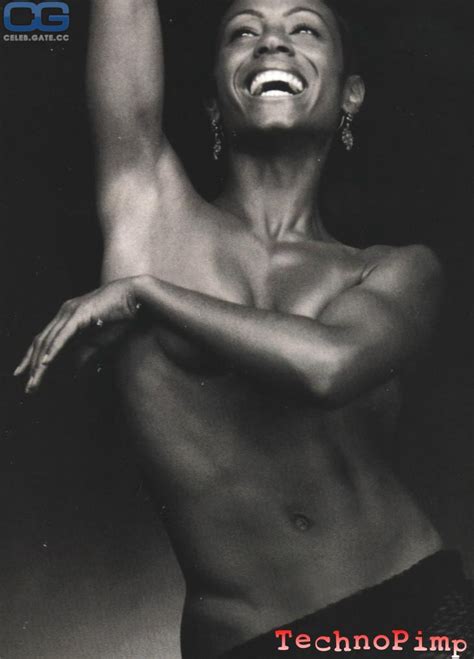 Jada Pinkett Smith Nude Pictures Photos Playboy Naked Topless