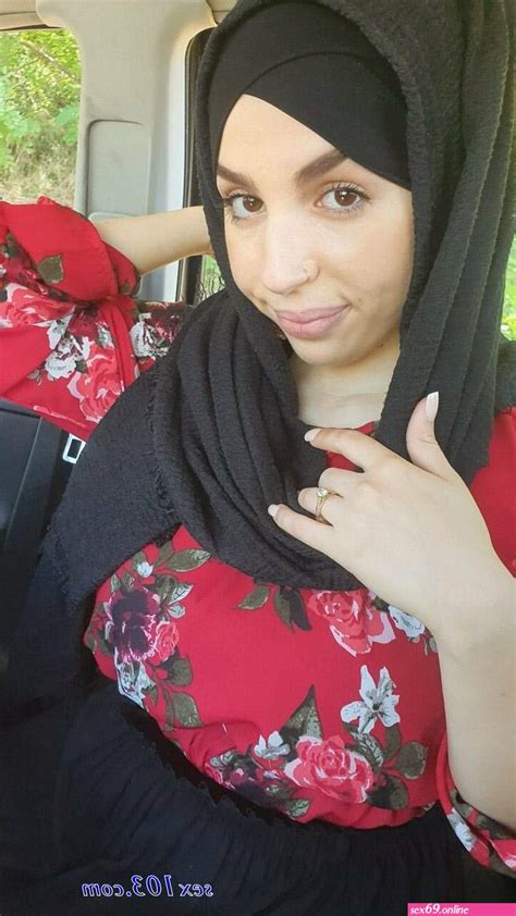 Beautiful Slut Muslim Milf In Burqa Showing Big Tits Boobs And Playing My Xxx Hot Girl