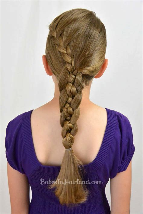 This is a braid that definitely will get you lots and lots of compliments! Lace Braid into a 4 Strand Braid - Babes In Hairland