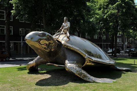 Fabre studied at the municipal institute of decorative arts and the royal academy of fine arts in antwerp. Jan Fabre | Grappige schildpad, Beeldhouwer, Schildpad