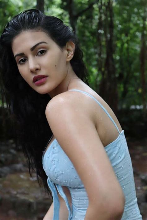 53kg amyra dastur bra size: Hot Cleavage Photos Of Amyra Dastur - Actress Album