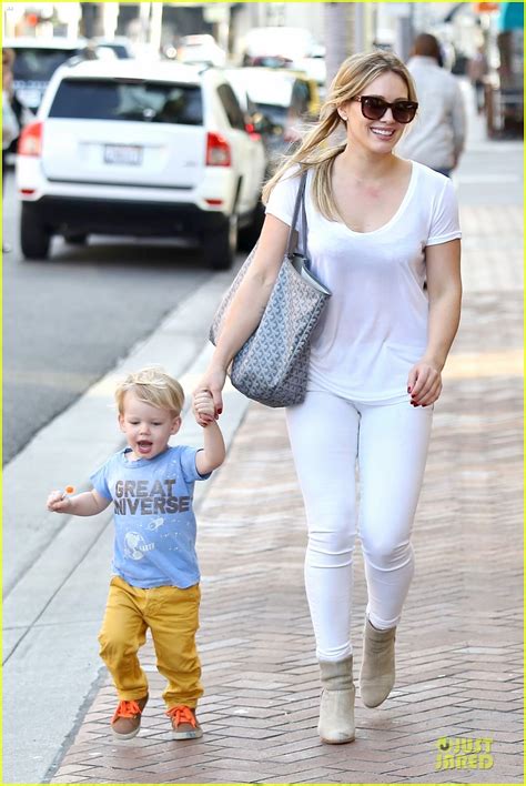 Hilary Duff Its A Great Universe With Luca Photo 3043157
