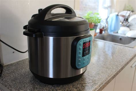 Instant Pot Duo V2 7 In 1 Electric Pressure Cooker Review Techradar