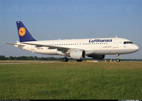Airbus A320 211 Lufthansa Aviation Photo 1574790