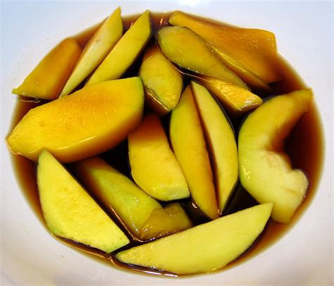 Bombucha Mangoes Tasty Island