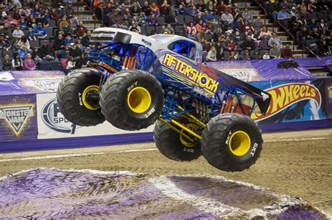 Your child will learn colors with monster jam trucks | monster truck colors songs for kids. Monster Jam: Get 25% off tickets to the 2017 Portland Show ...