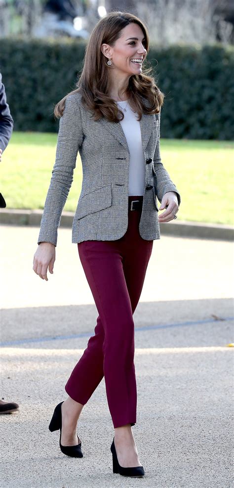 kate middleton s outfit is chic and easy to copy for fall glamour