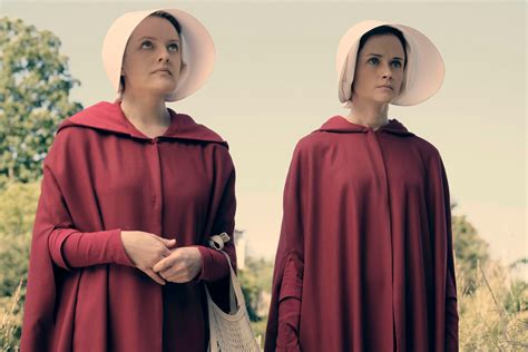 Handmaids Tale Elisabeth Moss On Hulus Dark Timely Series Collider