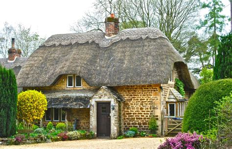 Wiltshire Thatch Fairytale Cottage English Cottage Garden Thatched
