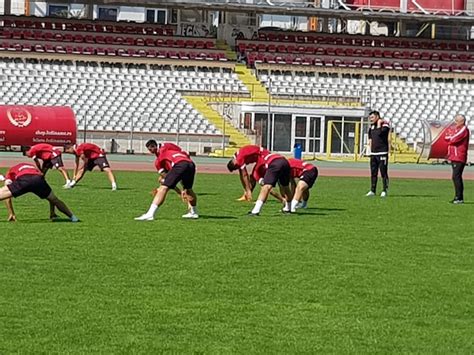 Stadionul dinamo se află pe șoseaua ștefan cel mare și este poreclit ,,groapa. Dacia Unirea Brăila va întâlni în cadrul șaisprezecimilor ...