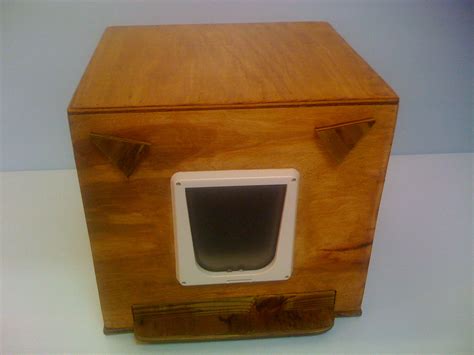 An outside cat house should be insulated to keep your cat warm during cooler days and freezing nights. Heated Insulated Outdoor Cat House