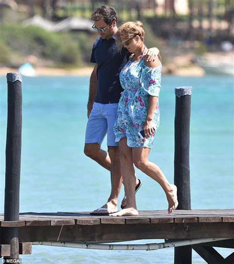 Mirka and roger federer later became close when they represented switzerland during the sydney olympic games. Roger Federer enjoys a quiet moment with wife Mirka ...