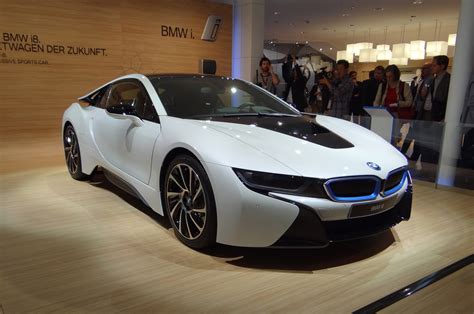 The best upcycling ideas) are not mutually exclusive. 2015 BMW i8 Plug-In Hybrid Sports Coupe: Guided Video Tour