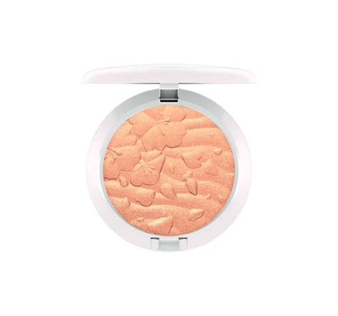 M·A·C Cosmetics Homepage | Mac makeup, Mac cosmetics canada, Mac cosmetics