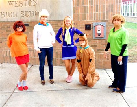 Scooby Doo Gang Halloween Costumes Halloween Costumes Costumes