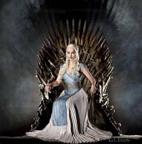 Daenerys Targaryen On Iron Throne A Song Of Ice And Fire Game Of Thrones Aniversário Game