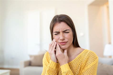 manage tooth sensitivity causes treatment and prevention eicon dental