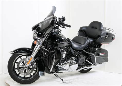 Pre Owned 2017 Harley Davidson Ultra Limited In Gladstone 684492