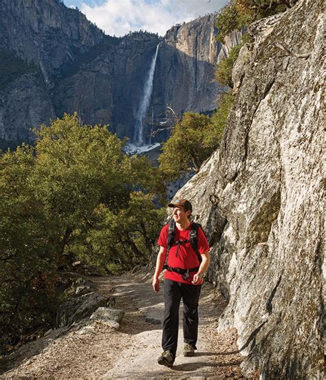 Hiking Four Mile Trail In Yosemite Yosemite Park National Parks