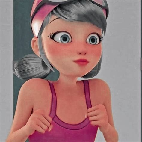 Marinette In Swim Suit💗 In 2021 Cartoon Pics Cartoon Icons