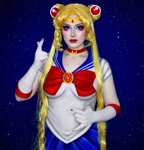 Sailor Moon Te Castigará En El Nombre De La Luna En Un Maravilloso Cosplay Body Paint Código