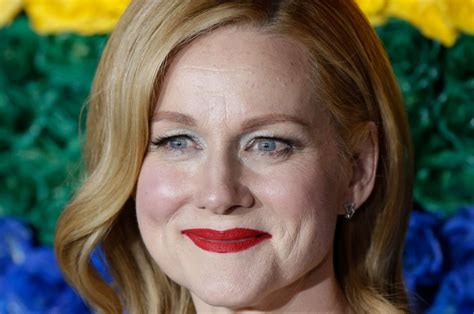Watch Laura Linney Shuts Down Love Actually Sequel