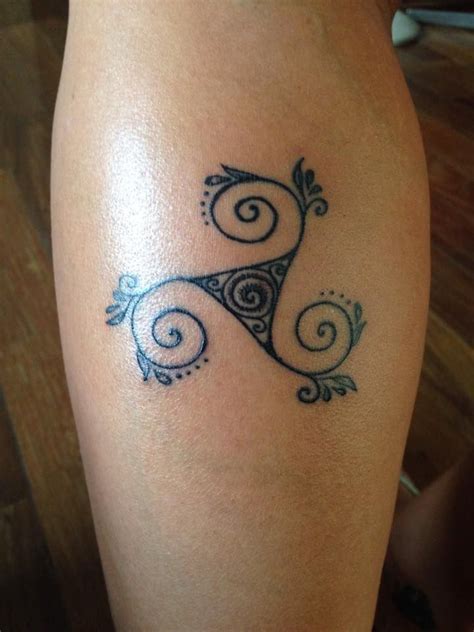 Triskle Tattoo Tatuaje Trisquel Tatuajes Preciosos Simbolos Celtas