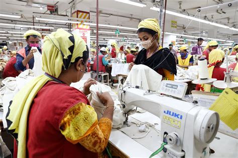 Bangladesh Garment Workers Face Ruin Due To Coronavirus The New York