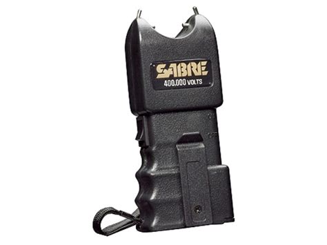 Sabre 400000 Volt Stun Gun Uses Two 9 Volt Batteries Not Included