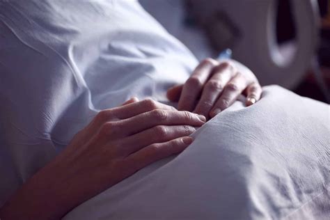 Allemagne Une Femme Se Réveille Après 27 Ans De Coma