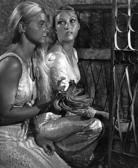Taryn Power And Jane Seymour In Sinbad And The Eye Of The Tiger
