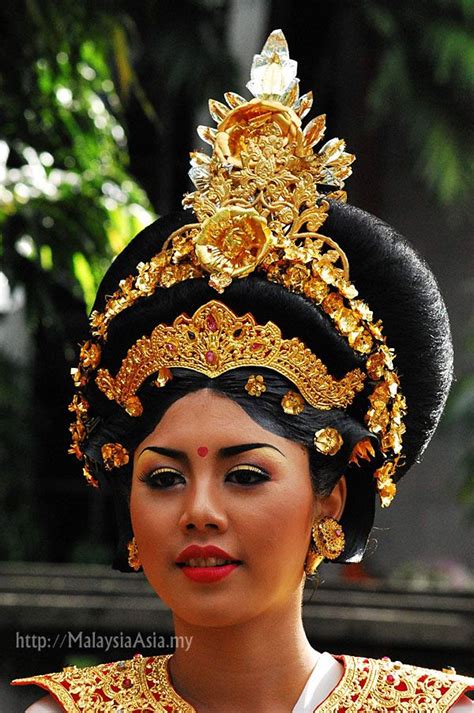 Beautiful Hairdoo Bali Indonesia Costumes Around The World