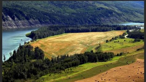 Site C Dam Puts Peace River Valley On Canadas Top 10 Endangered Places