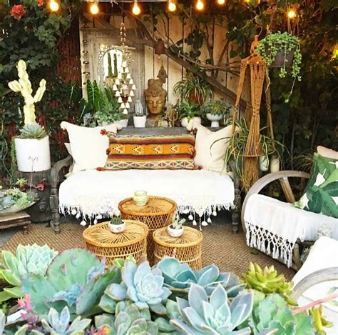 10 Boho Outdoor Wall Decor