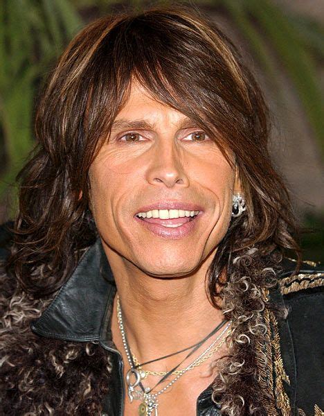 Steven Tyler Cancels Show After Knocking Out Two Of His Teeth Tvst Steven Tyler Steven