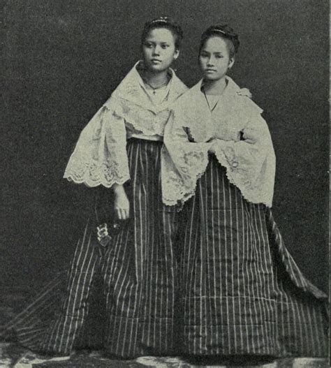 two filipina maidens manila 1898 philippines fashion filipino fashion philippine women