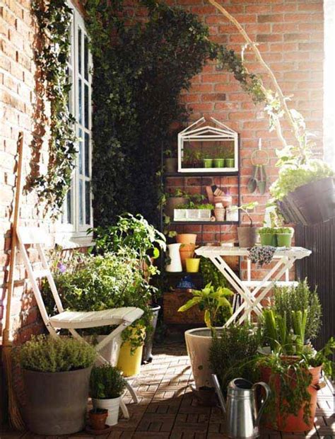 17,811 likes · 14 talking about this. 30 Inspiring Small Balcony Garden Ideas - Amazing DIY ...