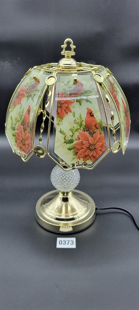 Beautiful Cardinal Touch Lamp