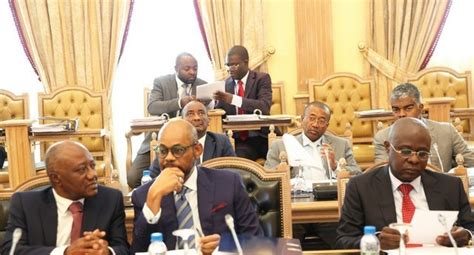 Angola Equipa Económica Do Governo Angolano Mostrou Que Jes Não Se Enganou Nas Contas Das