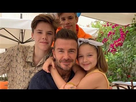 While the singer turned designer's eldest son the beckham clan was flanked on either side by edward enninful and anna wintour, editors of british and american vogue, respectively. David Beckham's Family - 2020 [ Victoria Beckham, Wife ...