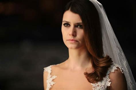 Beren Saat Turkish Actors And Actresses Photo Fanpop