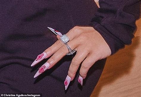 Christina Aguilera Paints Vagina Designs On Each Of Her Nails During Her Trends Now