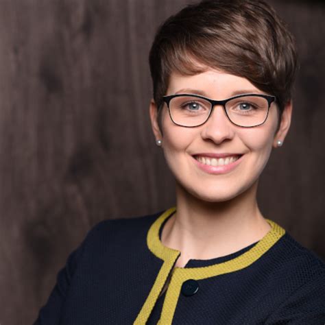 Academic Position For Dr Larissa Von Krbek