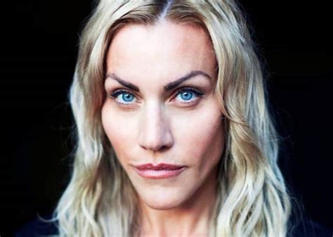 Sistnevnte passer forøvrig også til sommermat. Female Artists - Panorama Agency
