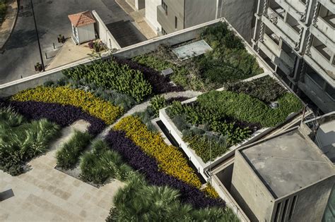 Singapore is considered as one of the best rooftop cities in the world. Beirut bank gets Lebanon's largest rooftop garden by ...