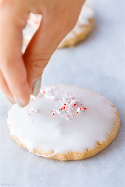 Buttery shortbread cookies taste great any time of year—yet because they're infinitely shapeable and easy to decorate, they're top choices for holiday baking, too. Peppermint Christmas Shortbread Cookies Recipe - Christmas Cookies Recipe — Eatwell101