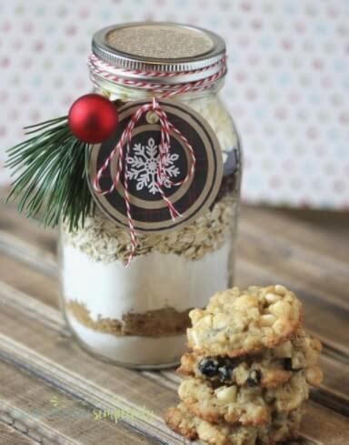 Buying gifts for vegans needn't be tough. 33 Brilliant DIY edible Christmas Gift Ideas (vegan ...