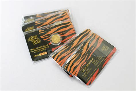 Mempunyai sijil pengesahan ketulenan emas oleh assayer en syukor. Harimau Mint Gold Packaging Design on Behance