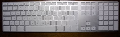 Apple Full Keyboard With Numeric Keypad 2 Actual Size Image